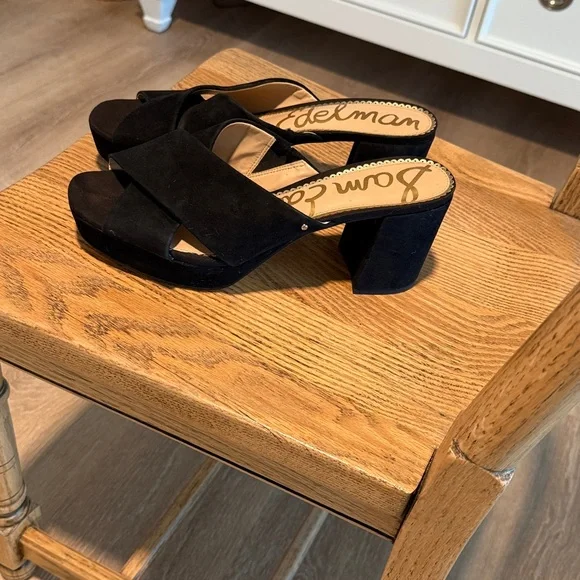 Sam EdelmanBlack Suede Platform Sandals. Size 10 - Picture 2 of 7